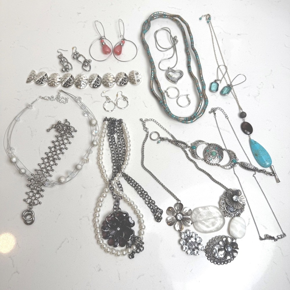 Mixed Lot Silver Tone Costume Jewelry Necklace Earrings Bracelet